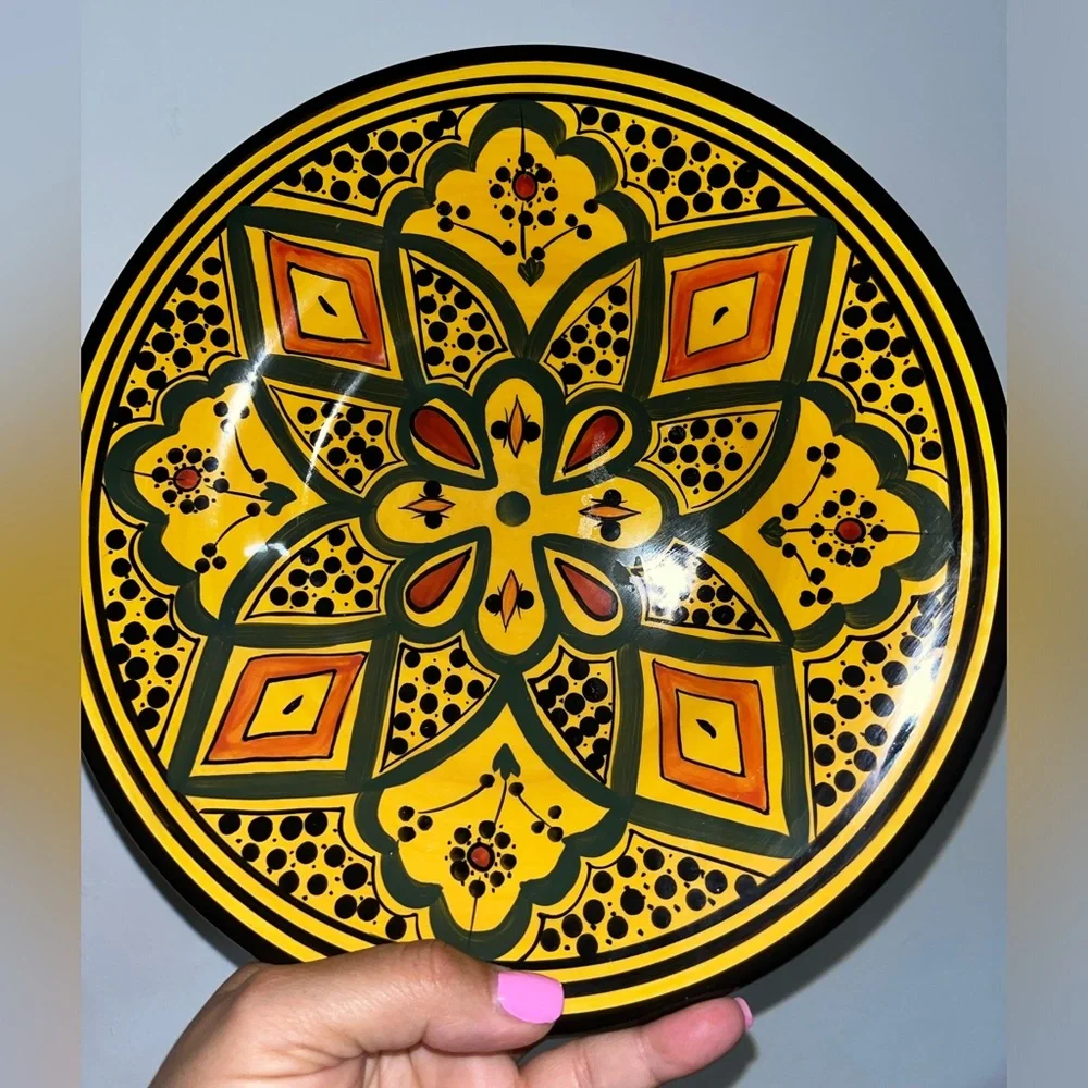 Retire rare Kasara by Pottery Barn
